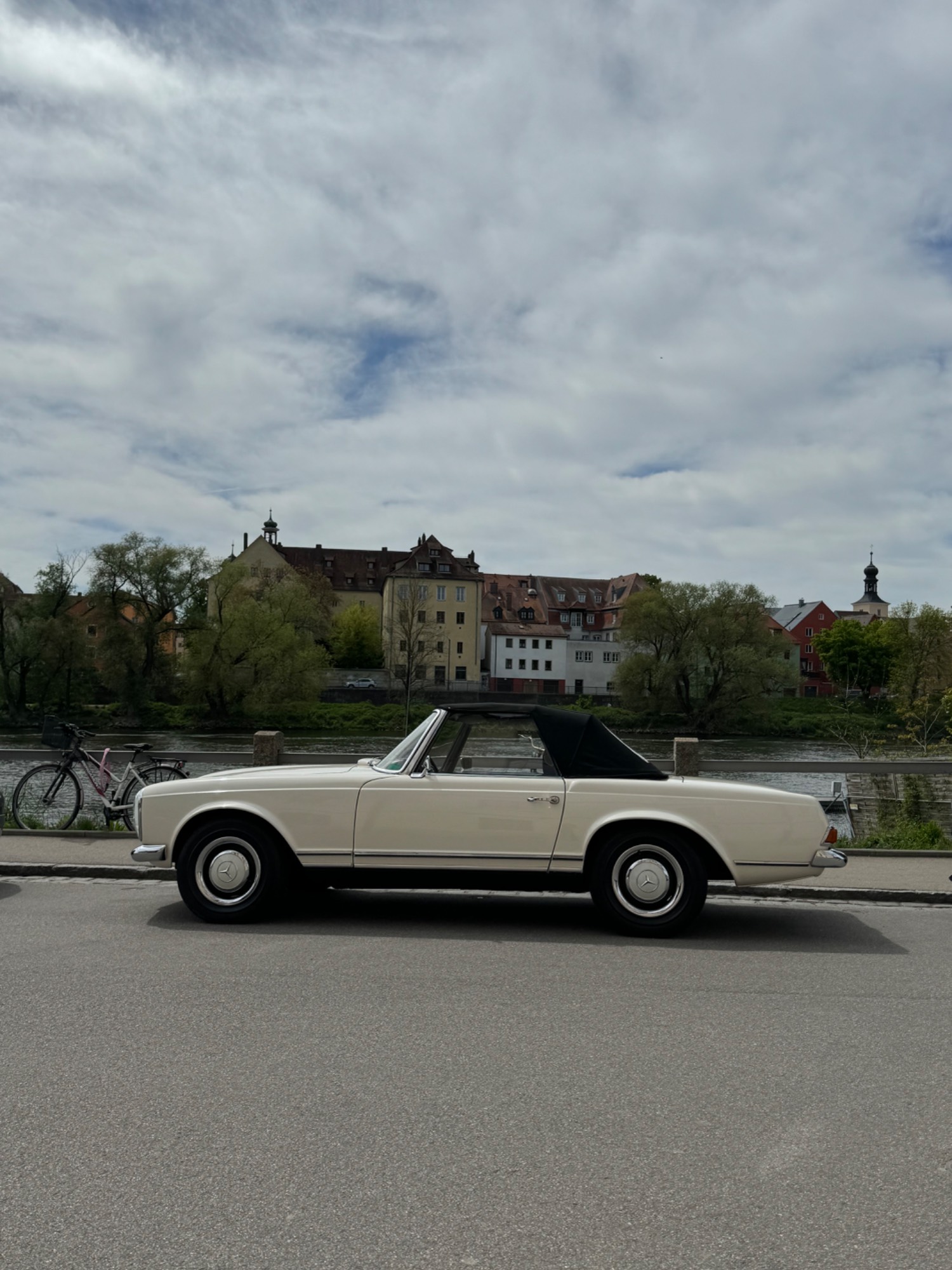 1967 Mercedes-Benz 250 SL